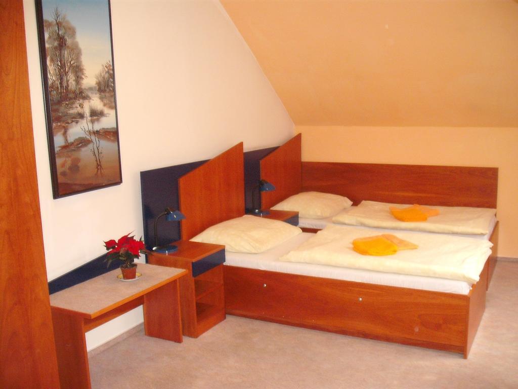 Hotel Forman Mladá Boleslav Zimmer foto